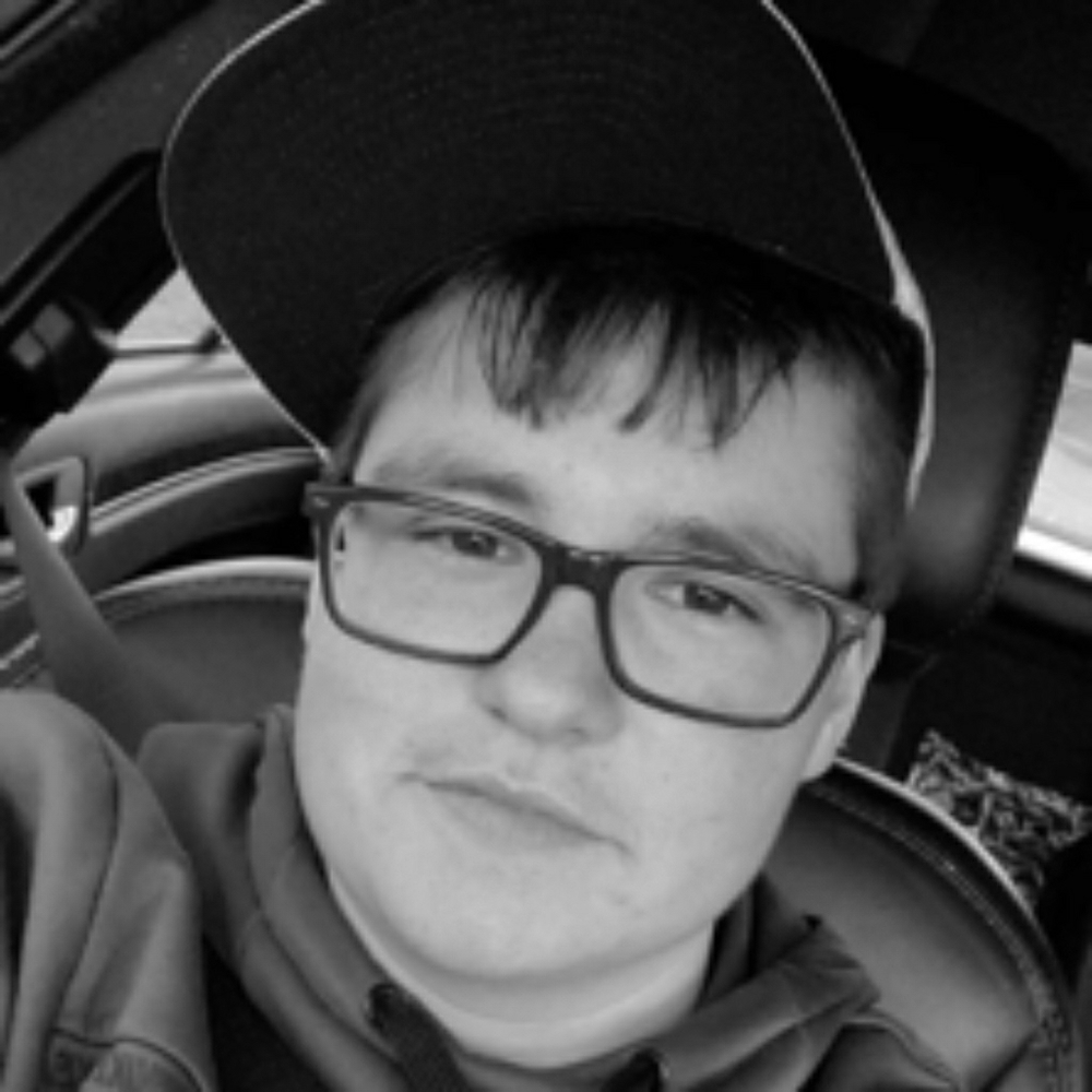 Meet your Posher, Tina